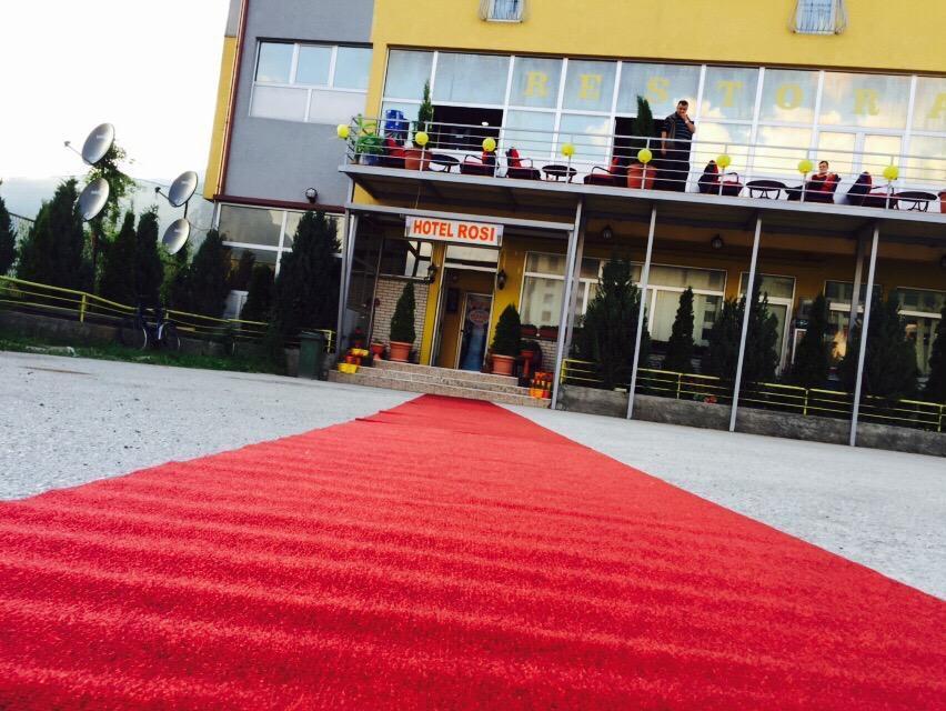 Hotel Rosi Gusinje Exterior photo